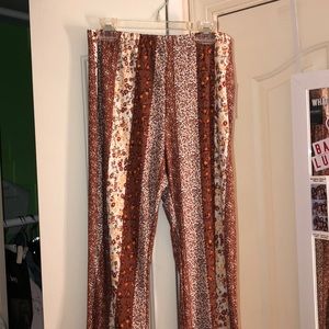 Floral Print Flowy Pants